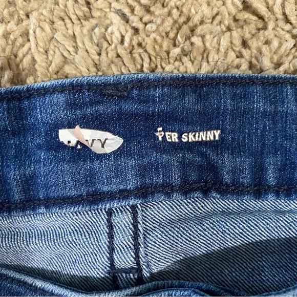 Old Navy super skinny jeans size 2 - Picture 3 of 11